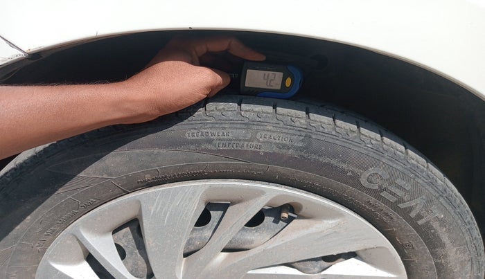 2024 Maruti Ertiga   VXI (O) CNG, Petrol, Manual, 42,949 km, tyre