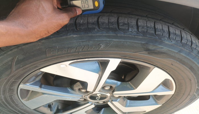 2022 KIA SONET HTX 1.5 AT, Diesel, Automatic, 71,718 km, tyre
