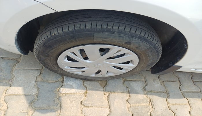 2017 Maruti Swift VDI, Diesel, Manual, 1,52,753 km, tyre