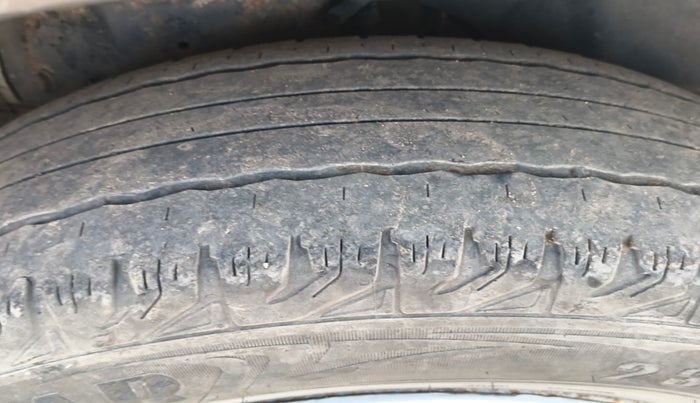 2015 Mahindra XUV500 W6, Diesel, Manual, 1,90,673 km, tyre