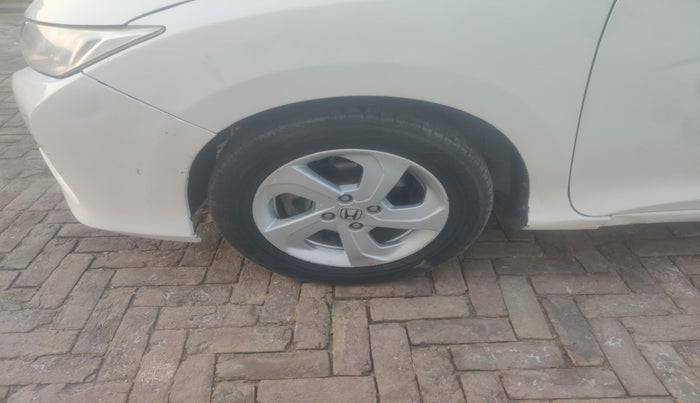 2015 Honda City 1.5L I-DTEC VX, Diesel, Manual, 1,09,267 km, tyre