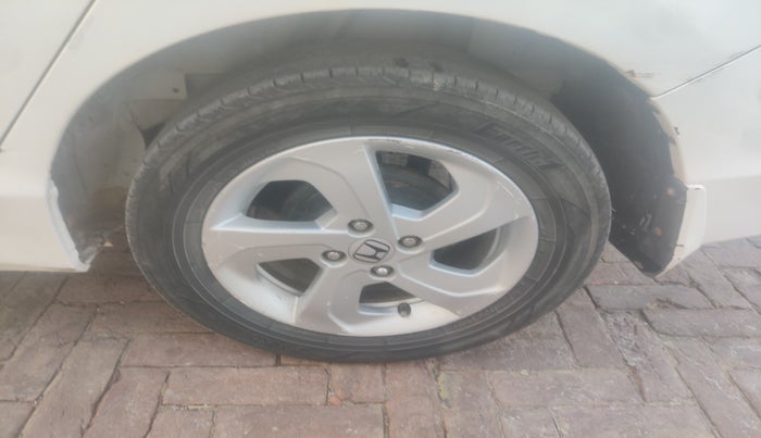 2015 Honda City 1.5L I-DTEC VX, Diesel, Manual, 1,09,267 km, tyre