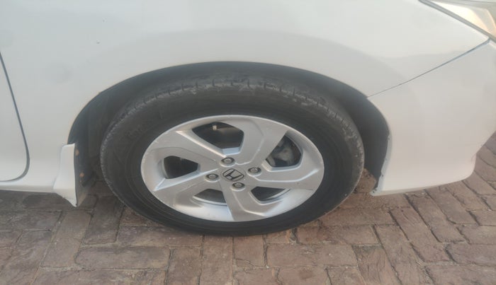 2015 Honda City 1.5L I-DTEC VX, Diesel, Manual, 1,09,267 km, tyre