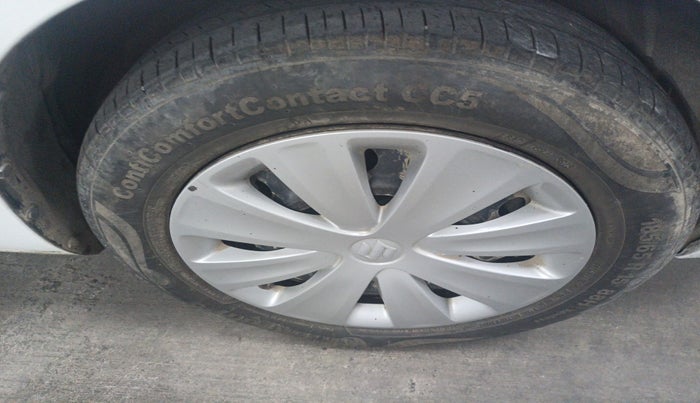 2016 Maruti Ertiga VXI CNG, Petrol, Manual, 1,02,440 km, tyre