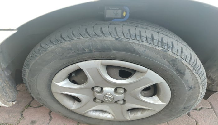 2011 Hyundai Accent EXECUTIVE, Petrol, Manual, 71,891 km, tyre