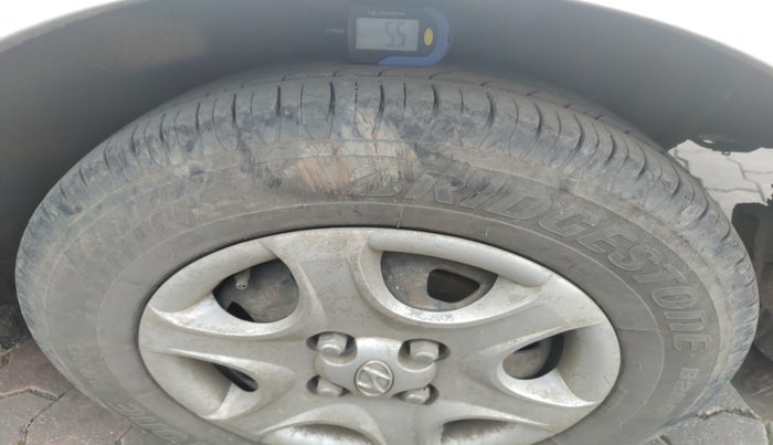 2011 Hyundai Accent EXECUTIVE, Petrol, Manual, 71,891 km, tyre