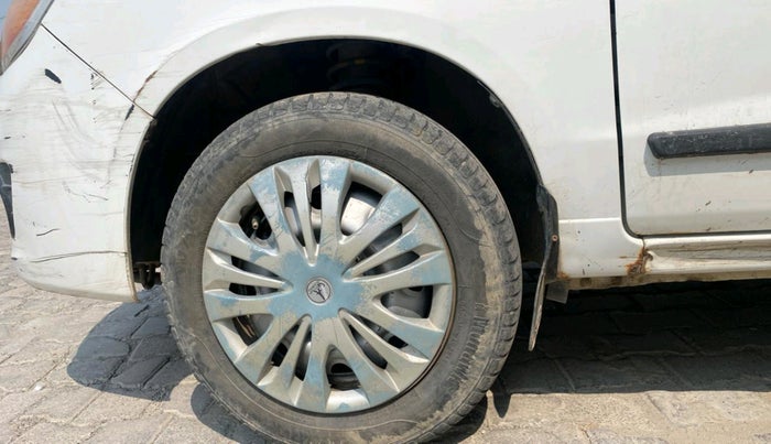 2010 Maruti Alto K10 LXI, Petrol, Manual, 1,24,617 km, tyre