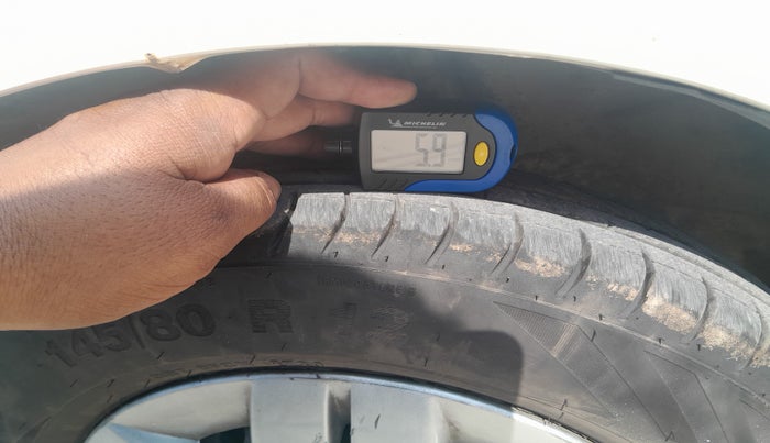 2015 Maruti Alto 800 LXI CNG, Petrol, Manual, 1,33,438 km, tyre