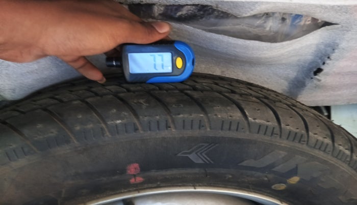 2019 Maruti New Wagon-R LXI CNG 1.0, Petrol, Manual, 5,93,300 km, tyre