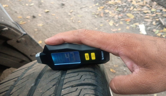 2017 Maruti Celerio VXI CNG, Petrol, Manual, 1,28,857 km, tyre