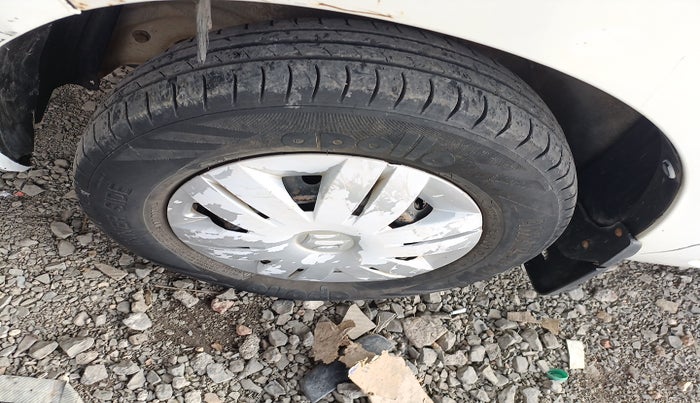 2014 Maruti Alto 800 LXI, Petrol, Manual, 85,734 km, tyre