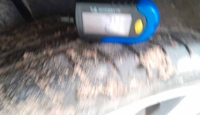 2021 Maruti Baleno ZETA PETROL 1.2, Petrol, Manual, 60,479 km, tyre