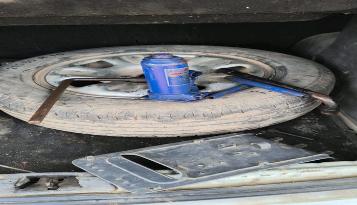 2013 Renault Duster 110 PS RXL DIESEL, Diesel, Manual, 1,56,208 km, tyre