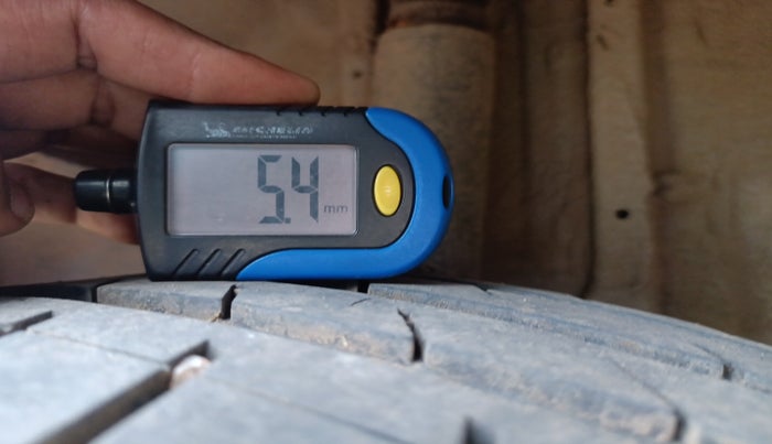 2016 Hyundai Elite i20 SPORTZ 1.2, Petrol, Manual, 67,000 km, tyre