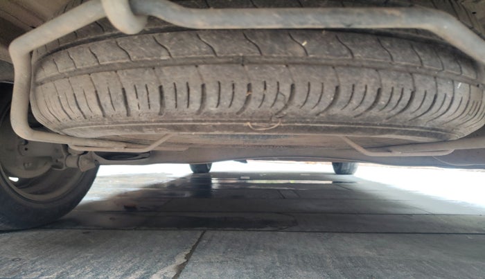 2020 Maruti Ertiga VXI SHVS, Petrol, Manual, 62,193 km, tyre