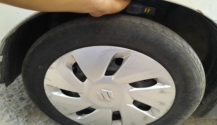 2014 Maruti Celerio VXI, Petrol, Manual, 81,018 km, tyre
