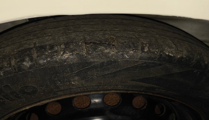 2015 Honda Mobilio 1.5L I-DTEC S, Diesel, Manual, 1,56,000 km, tyre