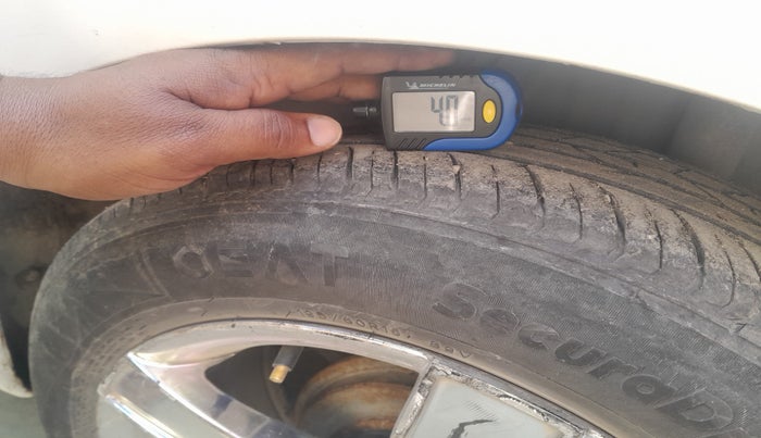 2016 Honda Jazz 1.5L I-DTEC SV, Diesel, Manual, 1,89,000 km, tyre