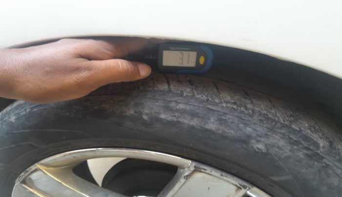 2016 Honda Jazz 1.5L I-DTEC SV, Diesel, Manual, 1,89,000 km, tyre