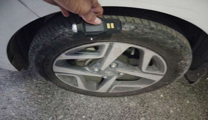 2020 Hyundai AURA SX 1.2 (O), Petrol, Manual, 61,594 km, tyre