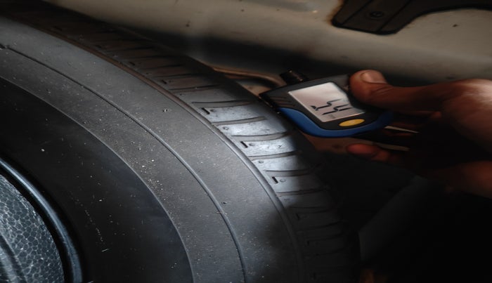 2016 Hyundai Creta SX PLUS AT 1.6 DIESEL, Diesel, Automatic, 2,04,466 km, tyre