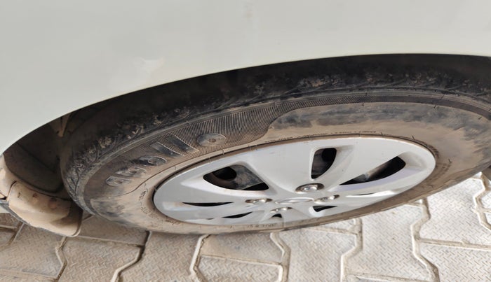 2010 Hyundai i10 MAGNA 1.2, Petrol, Manual, 31,919 km, tyre