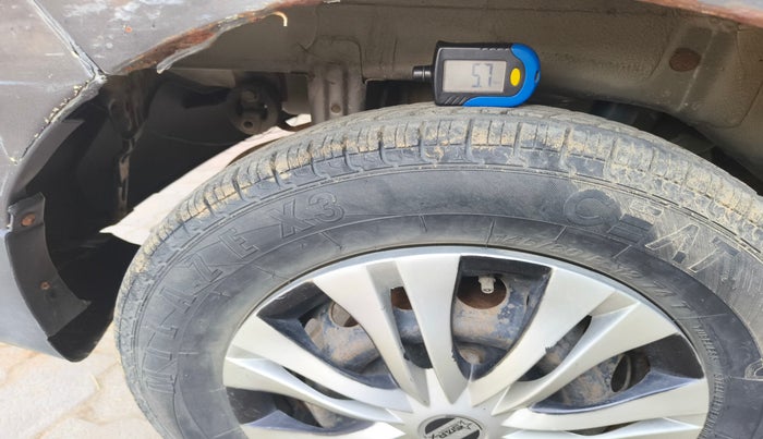 2015 Maruti Alto 800 LXI, Petrol, Manual, 1,17,200 km, tyre