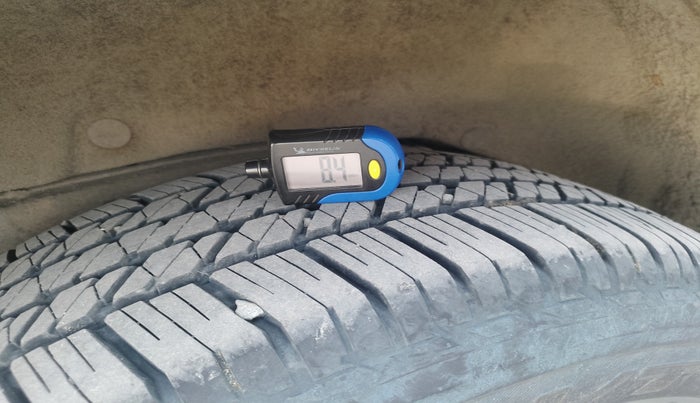 2018 Ford Endeavour TITANIUM 3.2 4X4 AT, Diesel, Automatic, 1,71,825 km, tyre