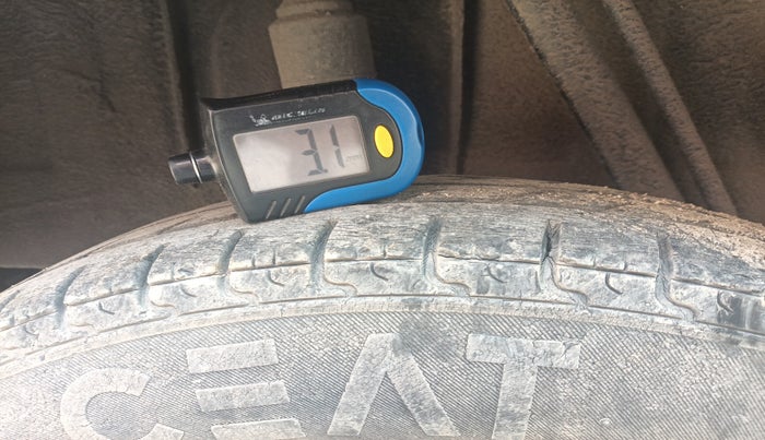 2016 Renault Kwid RXT 0.8, Petrol, Manual, 60,371 km, tyre