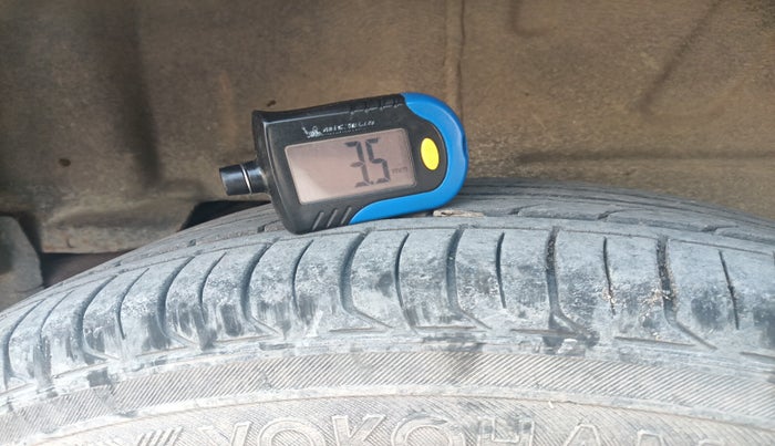 2013 Mahindra Quanto C6, Diesel, Manual, 99,095 km, tyre