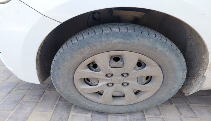 2018 Hyundai Elite i20 SPORTZ 1.2, Petrol, Manual, 1,17,158 km, tyre