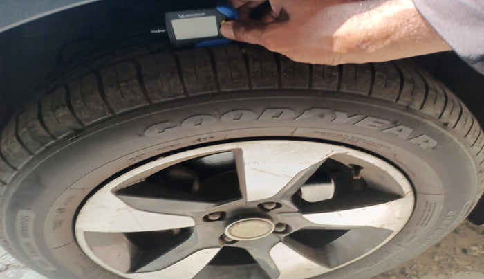 2017 Tata NEXON XZ PLUS PETROL, Petrol, Manual, 68,348 km, tyre