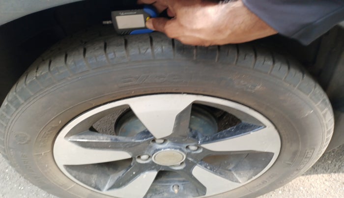 2017 Tata NEXON XZ PLUS PETROL, Petrol, Manual, 68,348 km, tyre