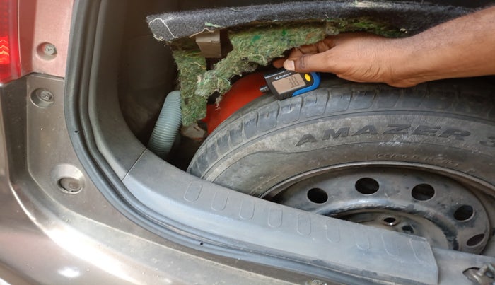 2010 Maruti Ritz VXI, Petrol, Manual, 86,621 km, tyre