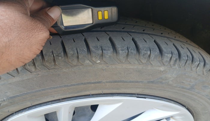 2021 Maruti Ertiga VXI CNG, Petrol, Manual, 18,183 km, tyre