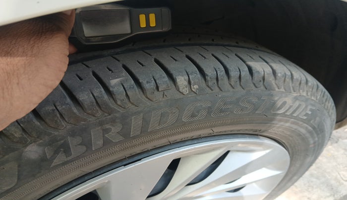 2021 Maruti Ertiga VXI CNG, Petrol, Manual, 18,183 km, tyre