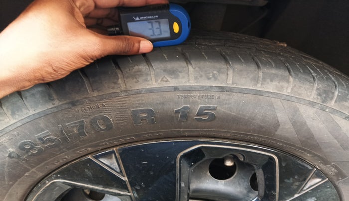 2022 Tata PUNCH ADVENTURE AMT, Petrol, Automatic, 34,927 km, tyre