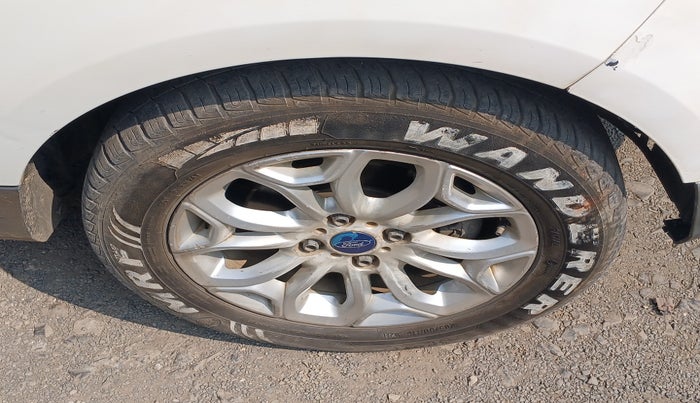 2013 Ford Ecosport TITANIUM 1.0L ECOBOOST, Petrol, Manual, 99,142 km, tyre