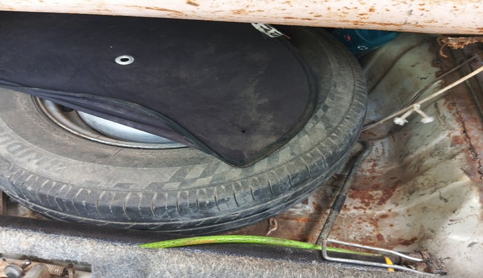 2011 Maruti Alto LXI, Petrol, Manual, 1,62,907 km, tyre