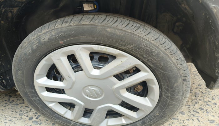 2019 Maruti Vitara Brezza VDI, Diesel, Manual, 70,040 km, tyre