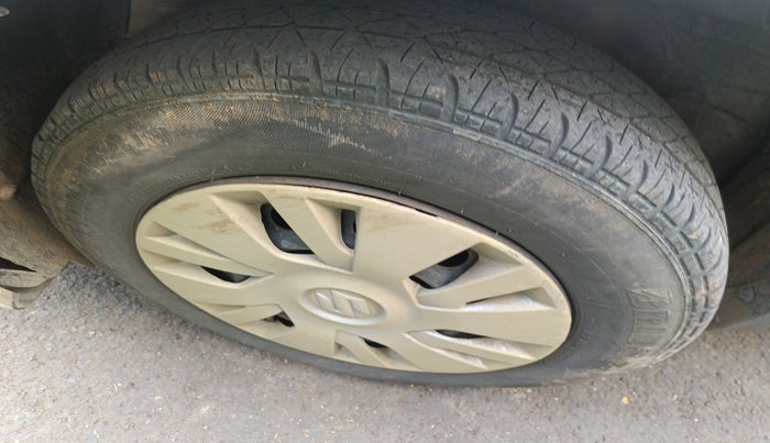 2012 Maruti Swift VDI, Diesel, Manual, 3,06,546 km, tyre
