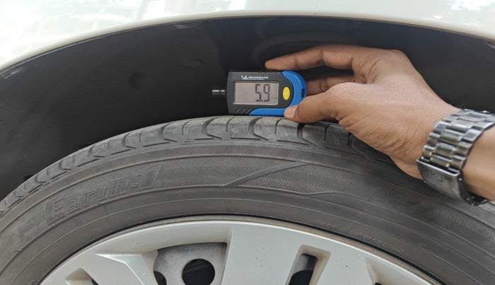 2014 Honda City 1.5L I-VTEC SV, Petrol, Manual, 25,859 km, tyre