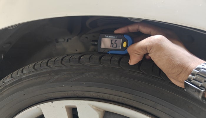 2014 Honda City 1.5L I-VTEC SV, Petrol, Manual, 25,859 km, tyre