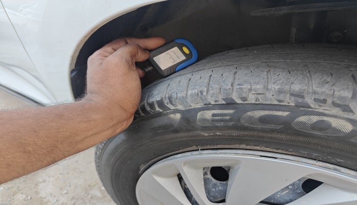 2024 Maruti Ertiga VXi (O), Petrol, Manual, 28,417 km, tyre