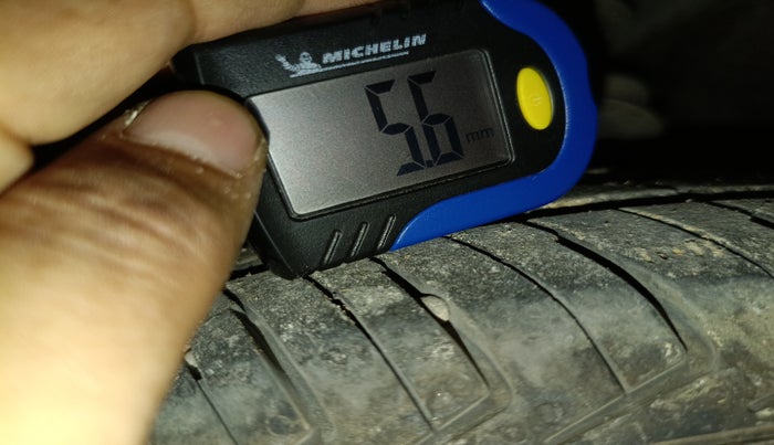 2012 Hyundai i10 MAGNA 1.2, Petrol, Manual, 82,246 km, tyre