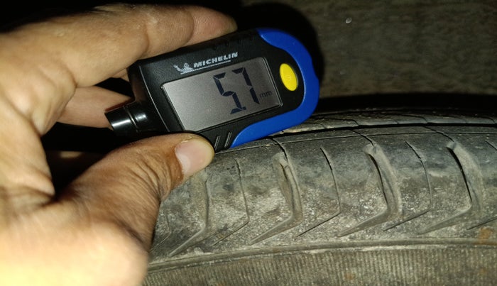 2012 Hyundai i10 MAGNA 1.2, Petrol, Manual, 82,246 km, tyre