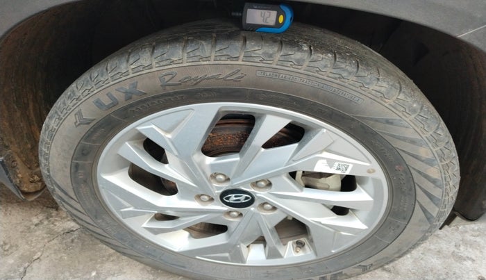 2022 Hyundai Creta SX EXECUTIVE 1.5 PETROL, Petrol, Manual, 34,144 km, tyre