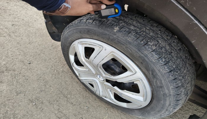 2012 Maruti Wagon R 1.0 VXI, Petrol, Manual, 55,070 km, tyre