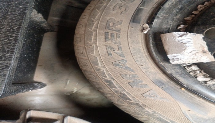 2012 Maruti Wagon R 1.0 VXI, Petrol, Manual, 55,070 km, tyre