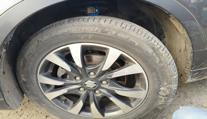 2018 Maruti S Cross ZETA 1.3, Diesel, Manual, 1,39,114 km, tyre